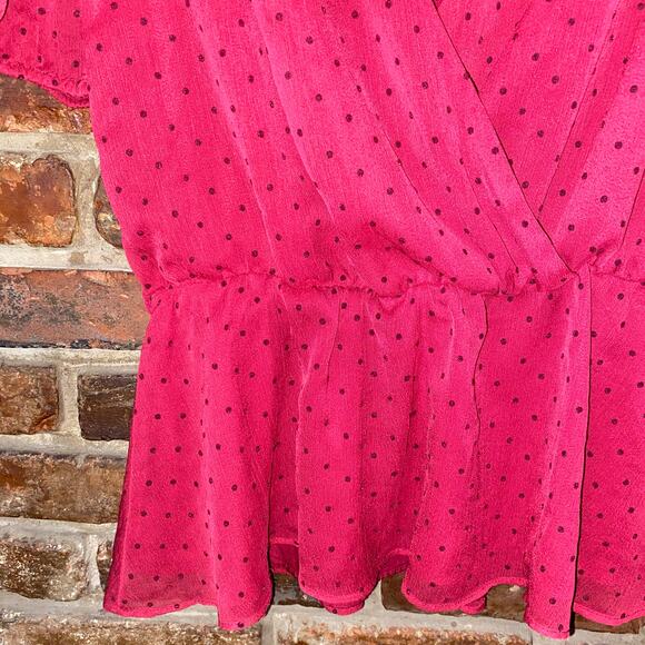 Wardrobe Red Jacquard Dot Short Sleeve Surplice Peplum Top Women's Size Medium - Picture 3 of 8